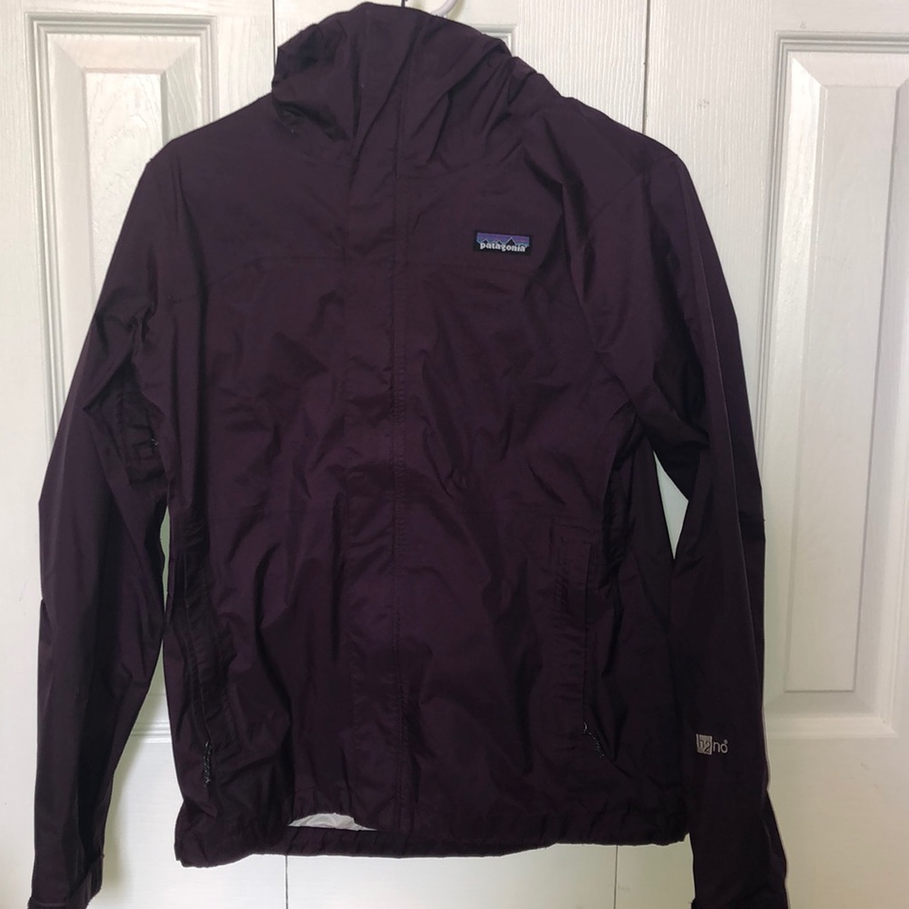 Women’s Patagonia Torrentshell Rain Jacket - SMALL